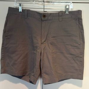 J Crew men’s shorts 33”waist 7” inseam gray
